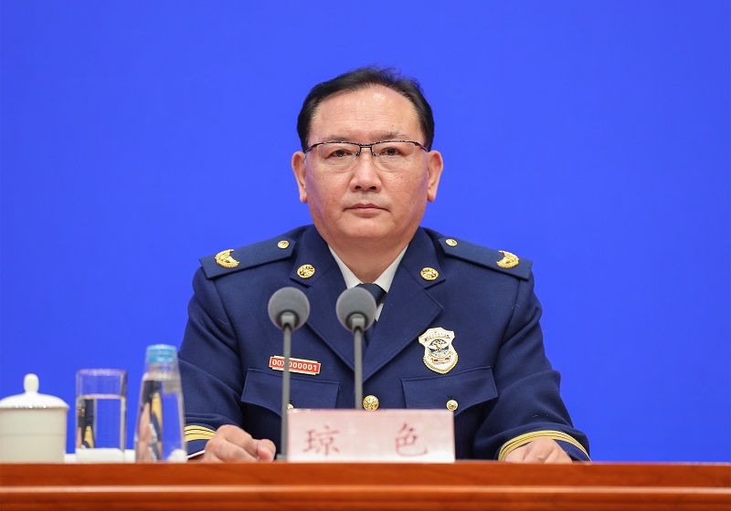 男生女生操操操APP应急部党组成员、消防救援局局长琼色出席新闻发布会